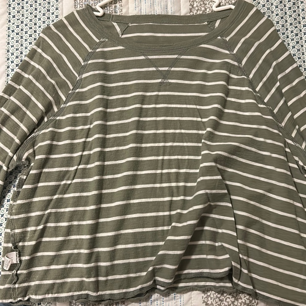 Aerie cropped green and white striped long sleeve shirt